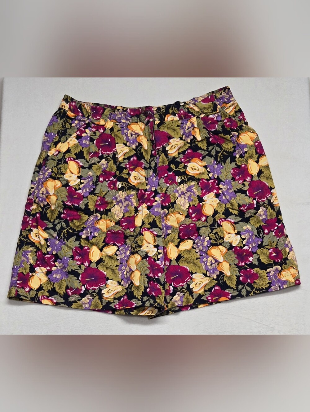 Karen Scott 18 Shorts High Waisted Zipper Fly Floral pockets Cotton